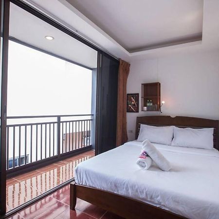 Kamala Bay Inn Kültér fotó