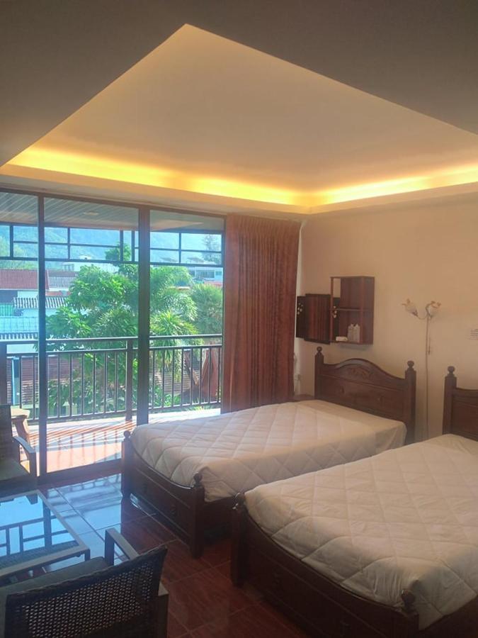 Kamala Bay Inn Kültér fotó